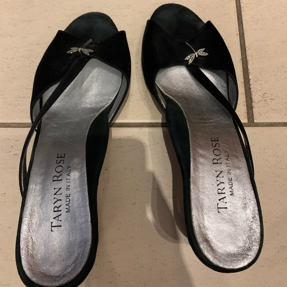 Taryn Rose Black Women’s sandals with Dragonflies
